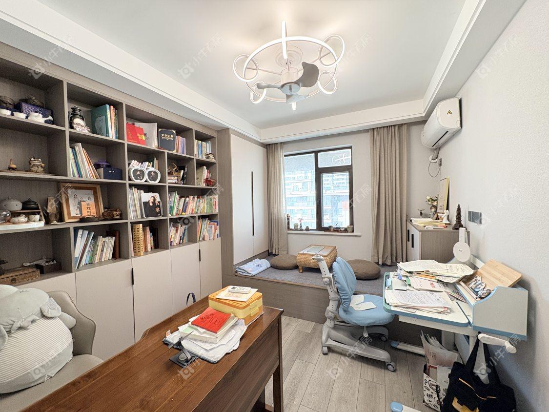 镇江凤凰郡在售二手房源室内图_小牛看房