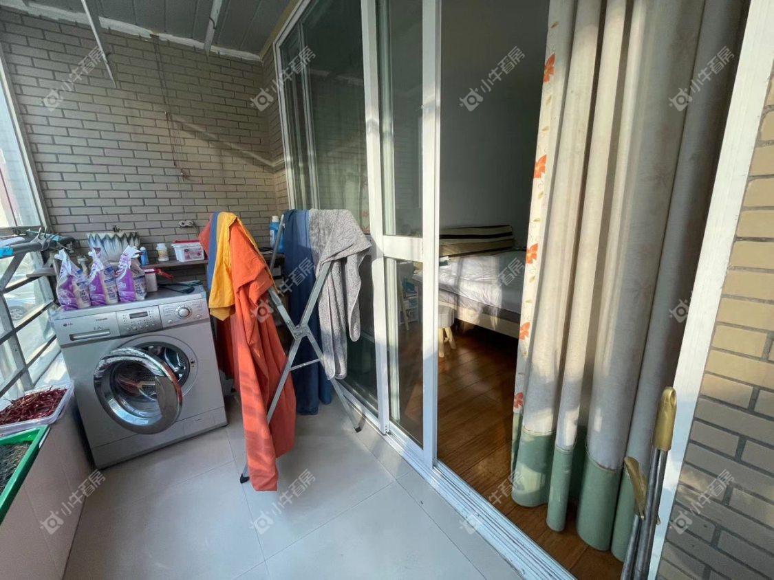 镇江凤翔花园在售二手房源室内图_小牛看房