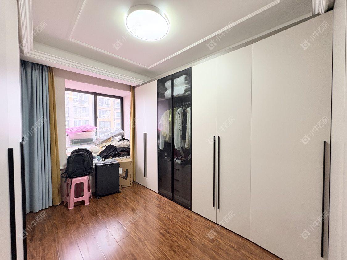 镇江华都锦城在售二手房源室内图_小牛看房