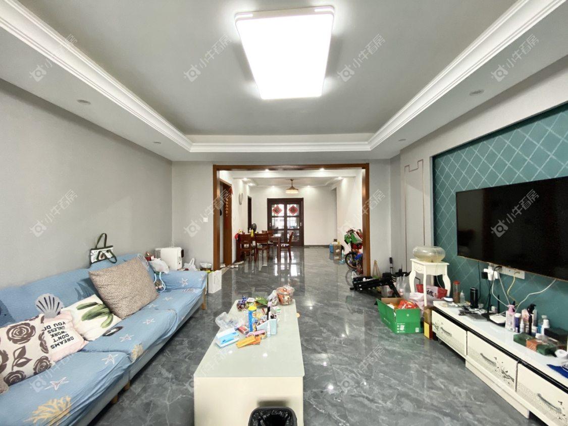 镇江碧桂园在售二手房源室内图_小牛看房