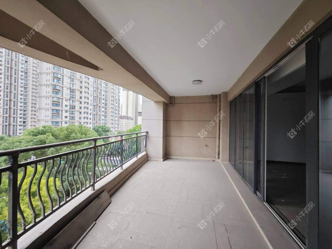 镇江碧桂园在售二手房源室内图_小牛看房