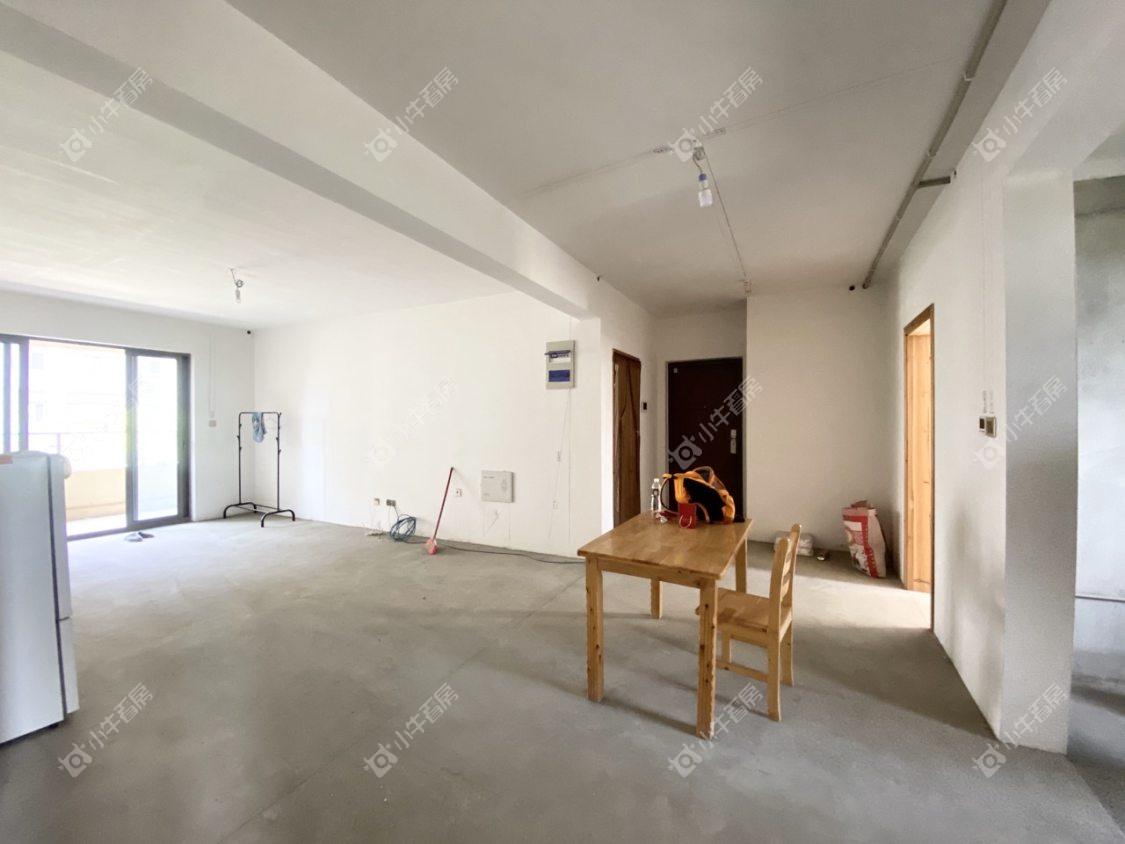 镇江荣城国际（藏龙御景）在售二手房源室内图_小牛看房