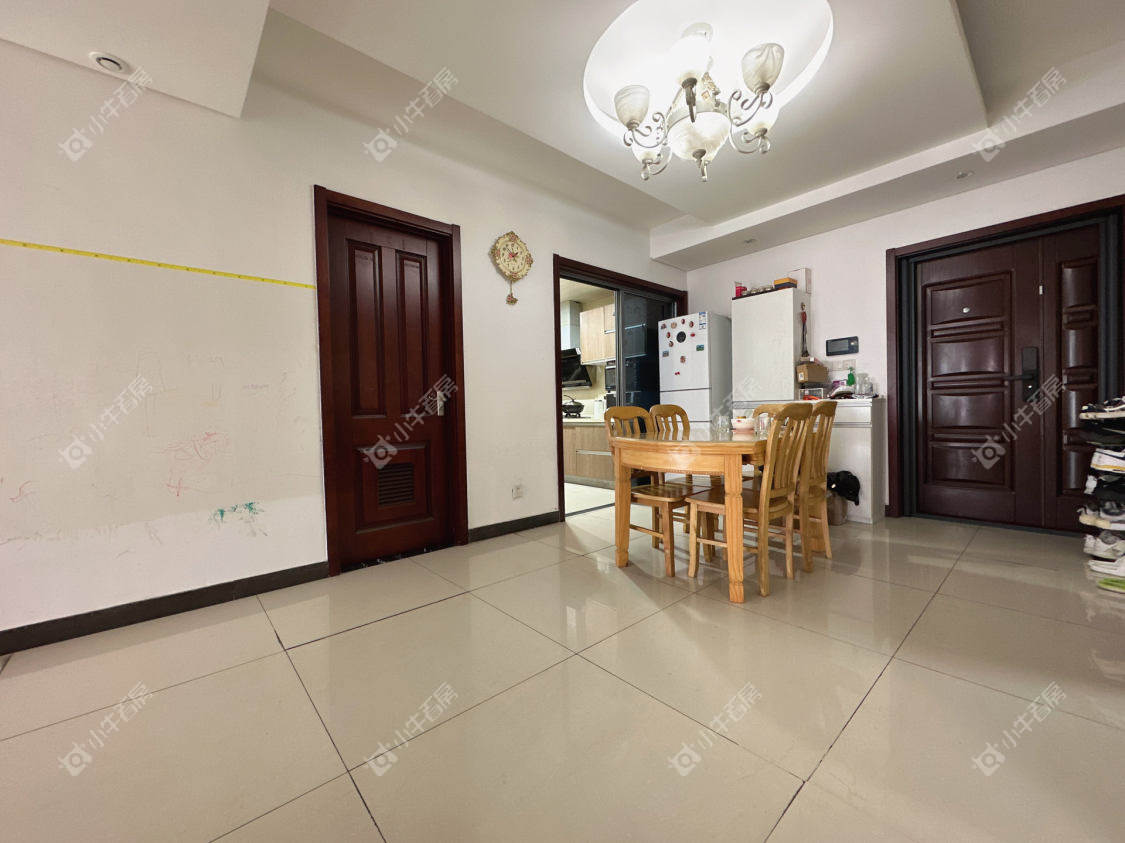 镇江凤凰国际在售二手房源_小牛看房