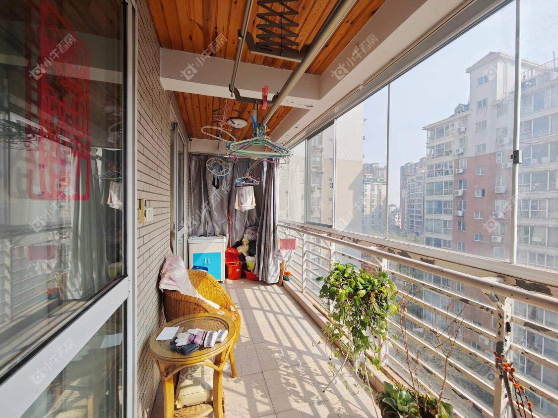 镇江凤翔花园在售二手房源室内图_小牛看房