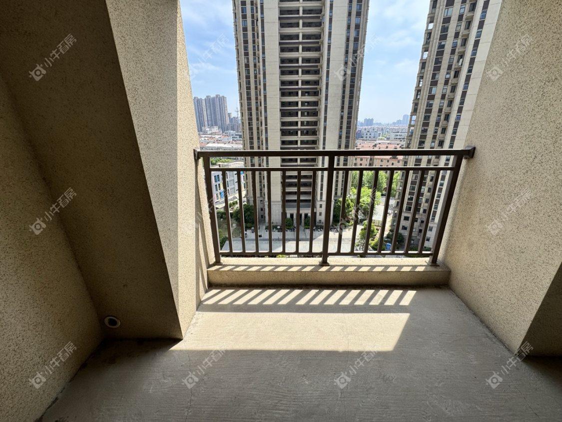 镇江荣城国际（中央公馆）在售二手房源室内图_小牛看房