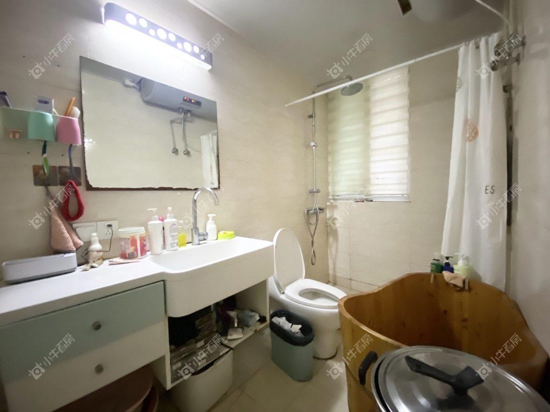 镇江中心嘉园在售二手房源室内图_小牛看房