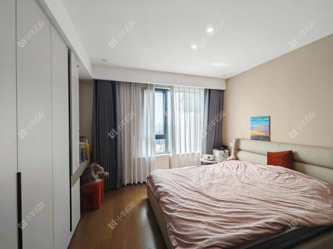 镇江荣城国际（中央公馆）在售二手房源室内图_小牛看房