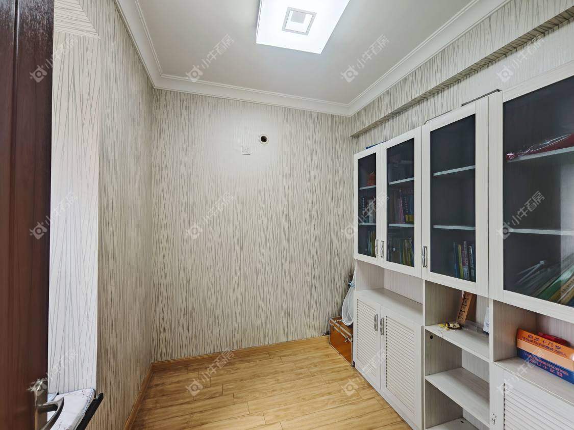 镇江碧桂园在售二手房源室内图_小牛看房