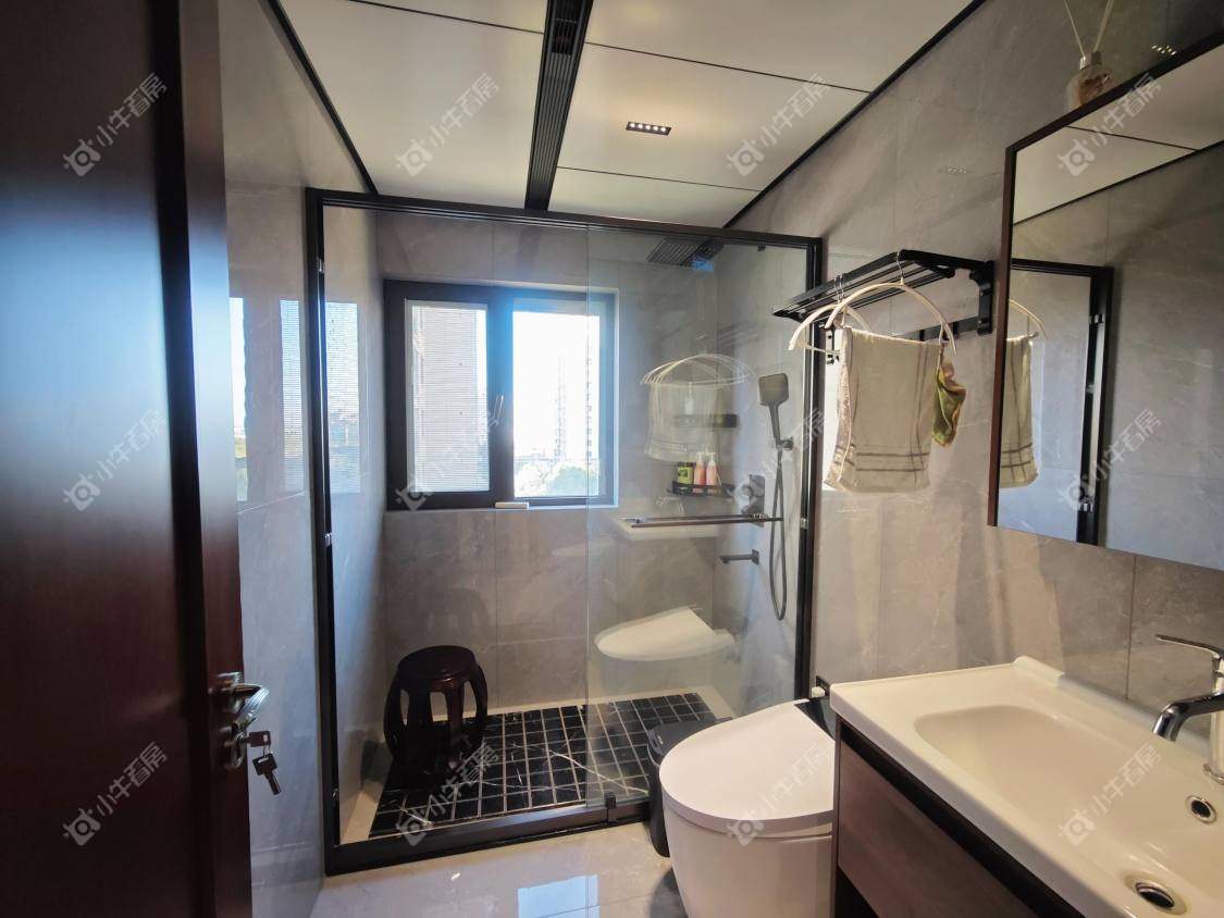 镇江大亚第一城在售二手房源室内图_小牛看房