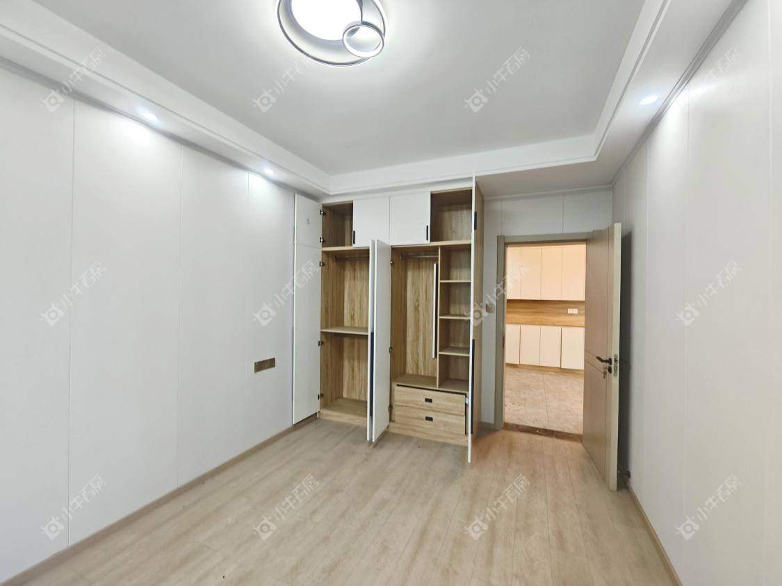 镇江丹凤国际在售二手房源室内图_小牛看房