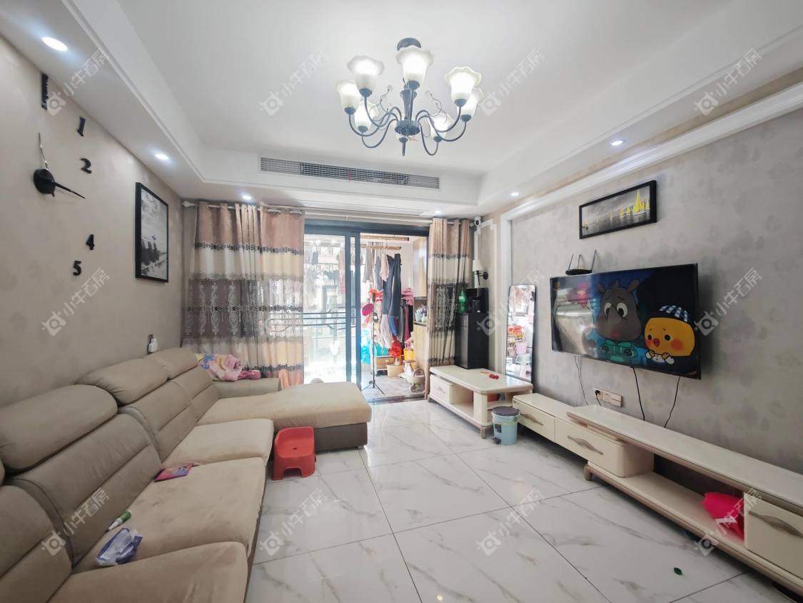 镇江滨河凤凰城在售二手房源室内图_小牛看房