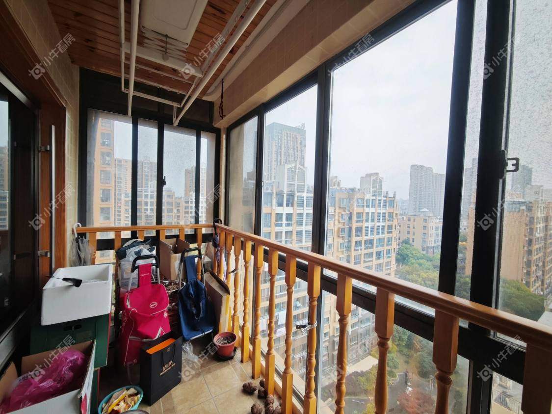 镇江华都锦城在售二手房源室内图_小牛看房