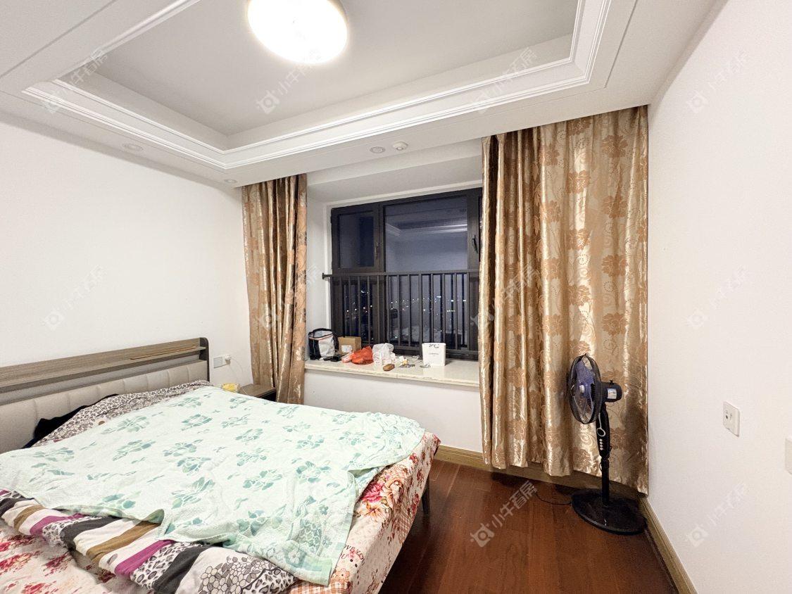 镇江红星天铂在售二手房源室内图_小牛看房