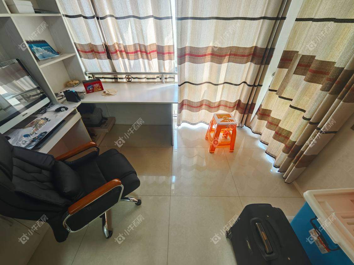 镇江华都锦城在售二手房源室内图_小牛看房