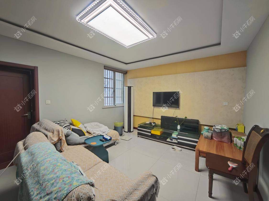 镇江新新家园在售二手房源室内图_小牛看房