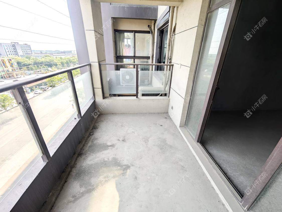 镇江滨河凤凰城在售二手房源室内图_小牛看房