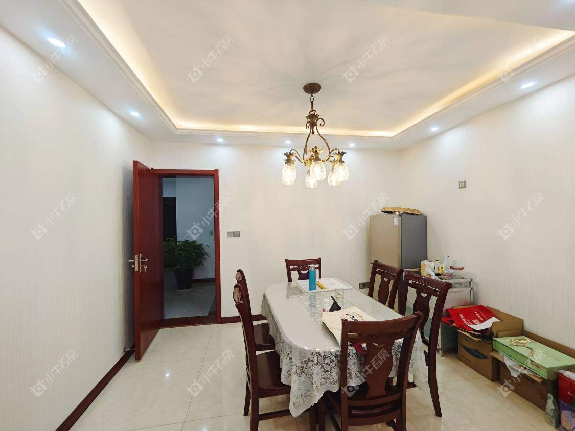 镇江商业街在售二手房源室内图_小牛看房