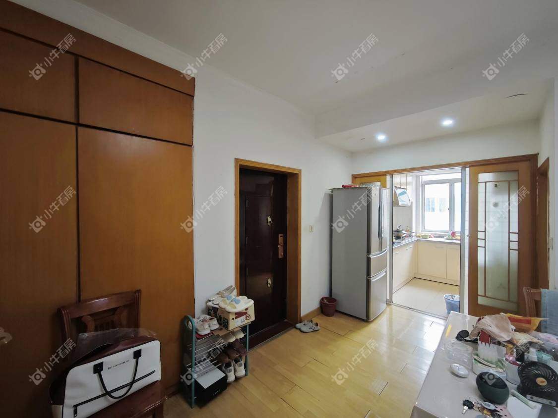 镇江万善园一村在售二手房源室内图_小牛看房