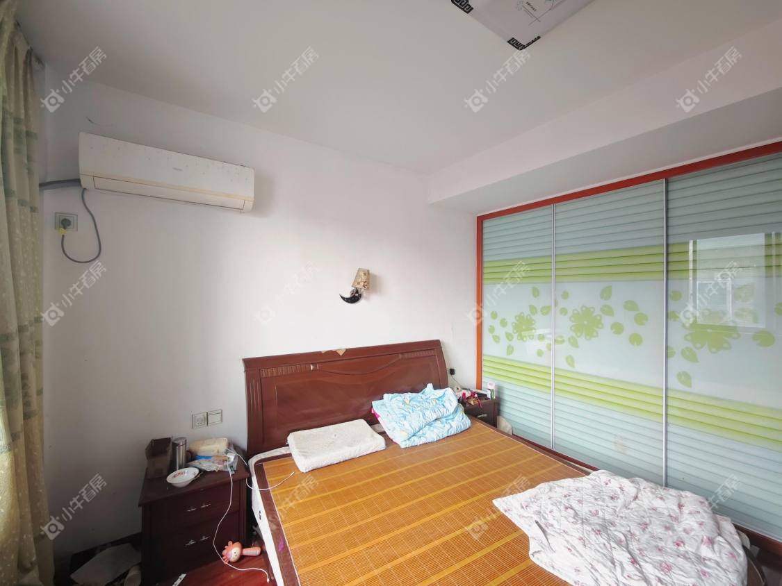 镇江芳草苑在售二手房源室内图_小牛看房