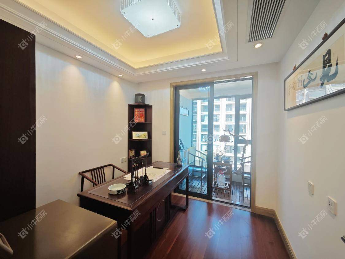 镇江红星天铂在售二手房源室内图_小牛看房