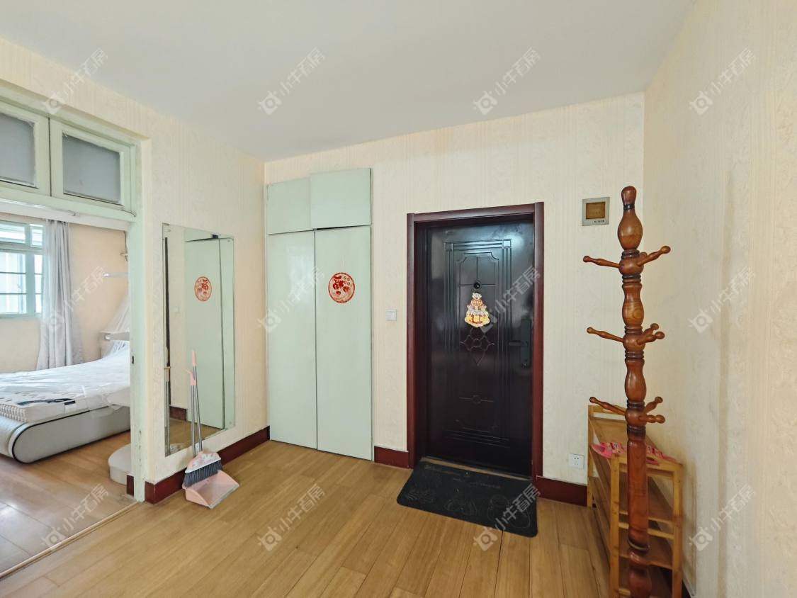 镇江万善园在售二手房源室内图_小牛看房