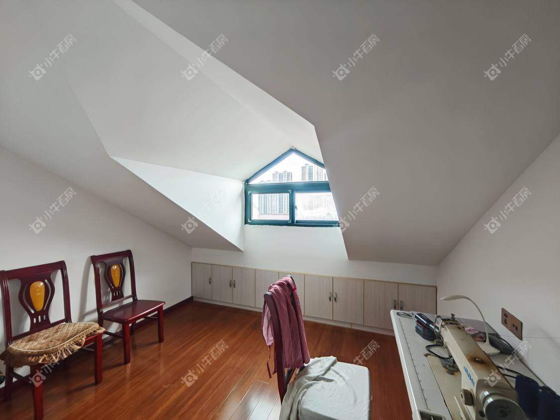 镇江欧洲城在售二手房源室内图_小牛看房