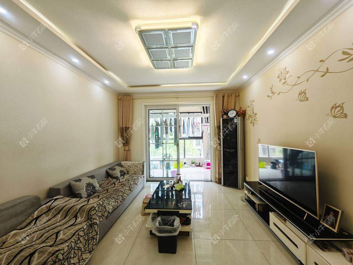 镇江滨河凤凰城在售二手房源室内图_小牛看房