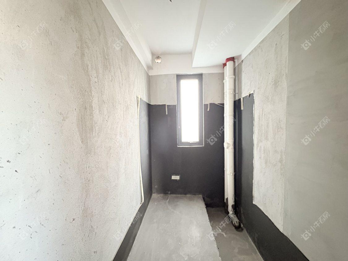 镇江融创华南映在售二手房源室内图_小牛看房