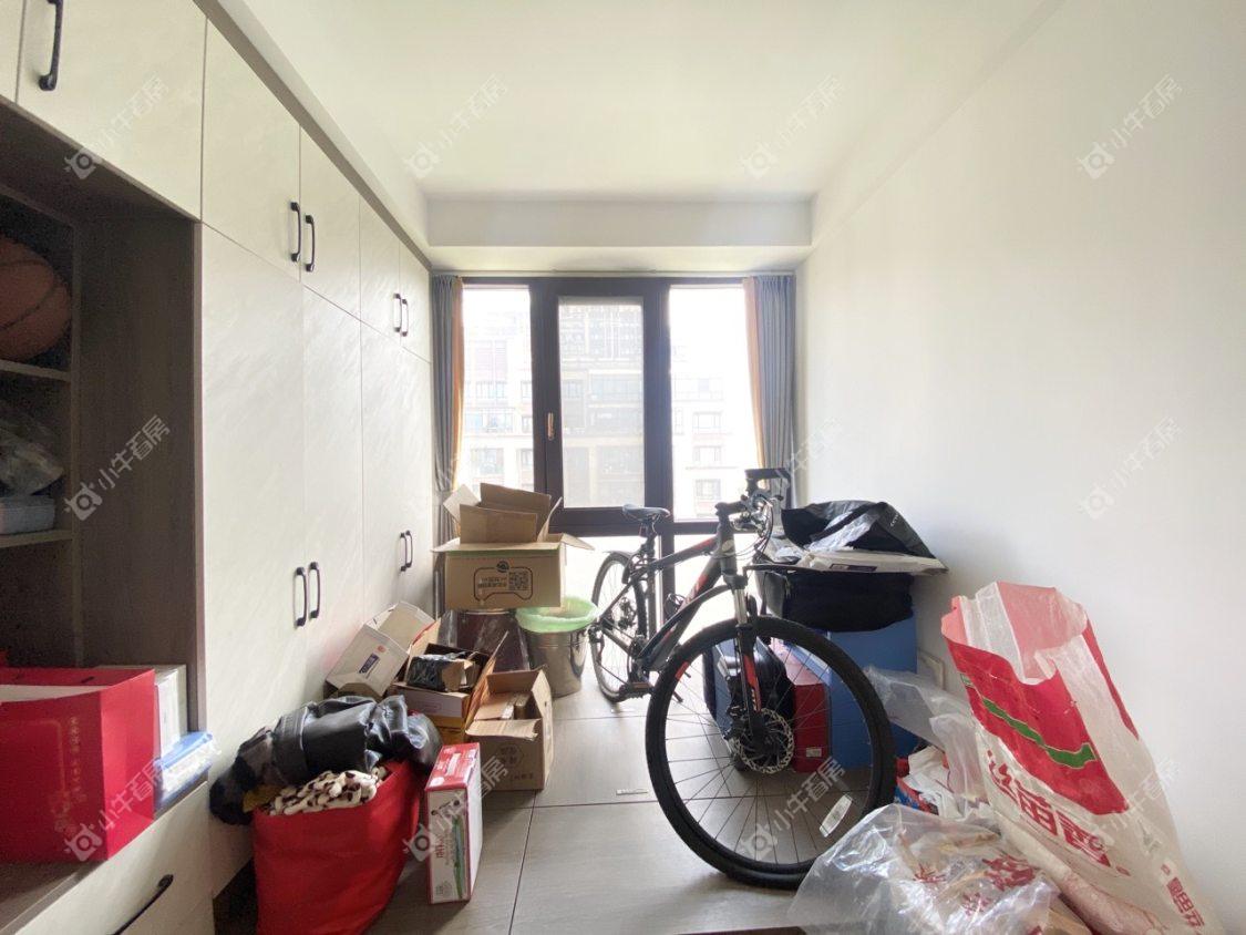 镇江滨河凤凰城在售二手房源室内图_小牛看房