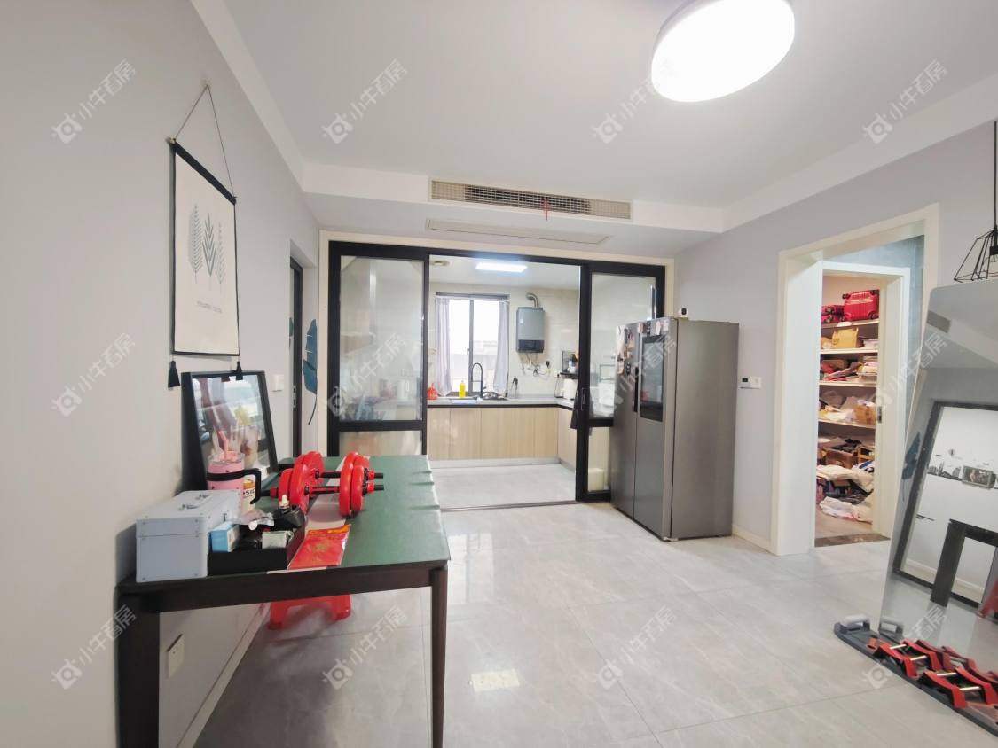 镇江天颐城在售二手房源室内图_小牛看房