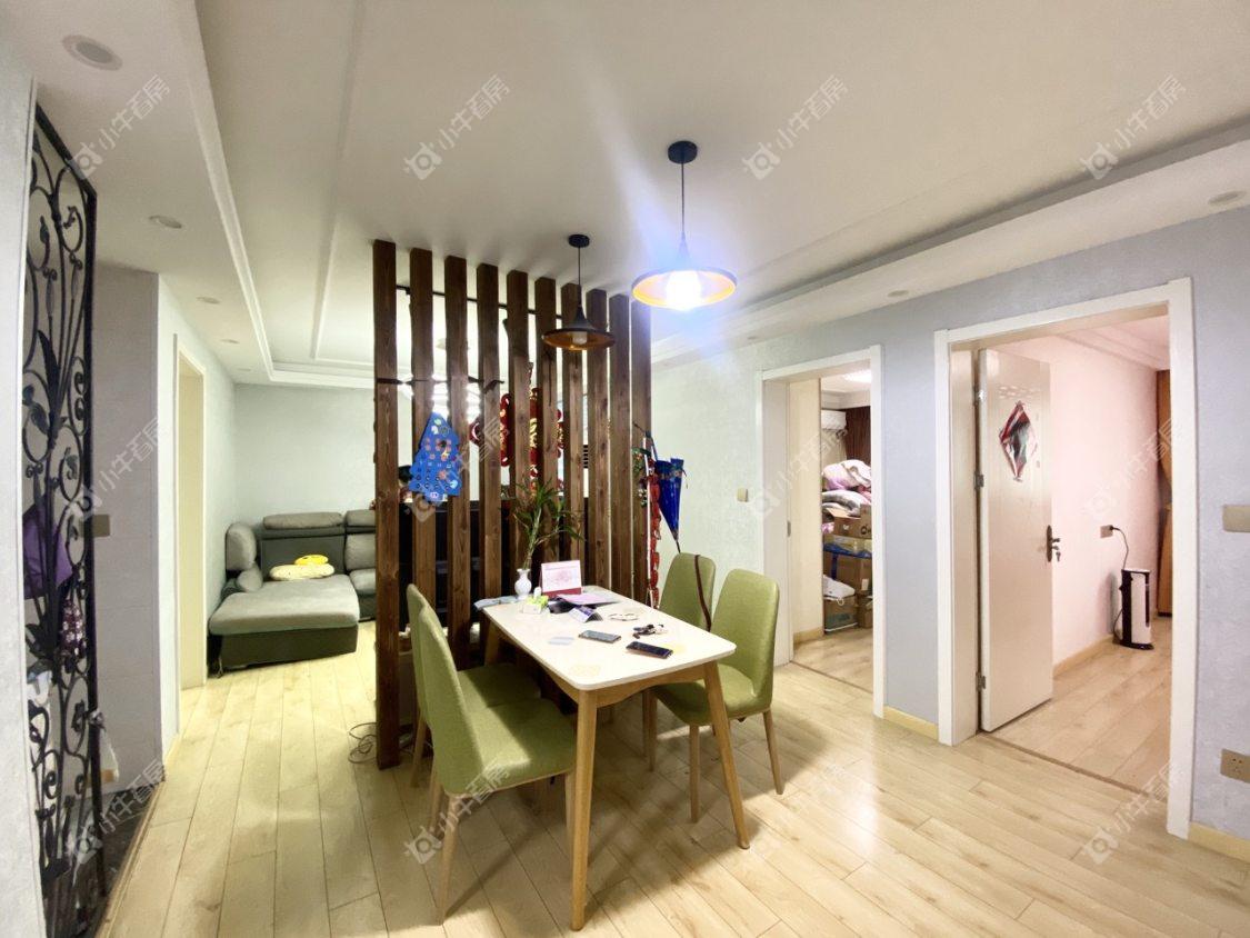 镇江龙凤新村在售二手房源室内图_小牛看房