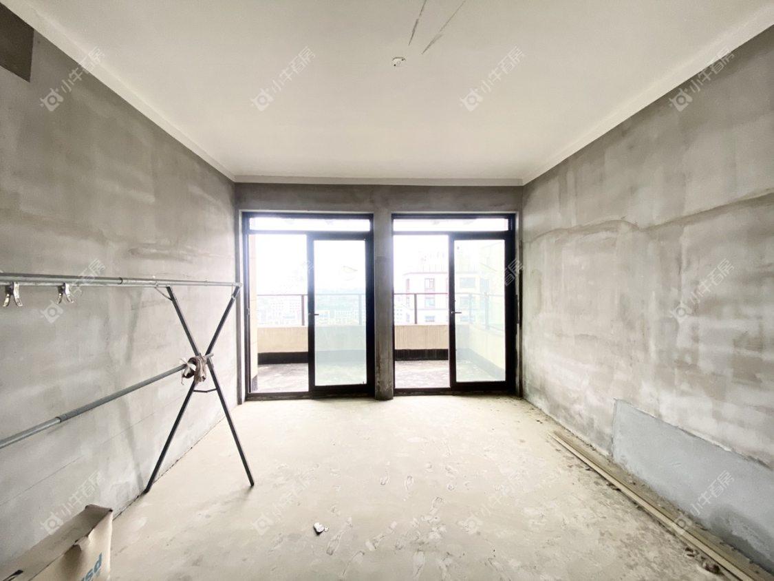 镇江滨河凤凰城在售二手房源室内图_小牛看房