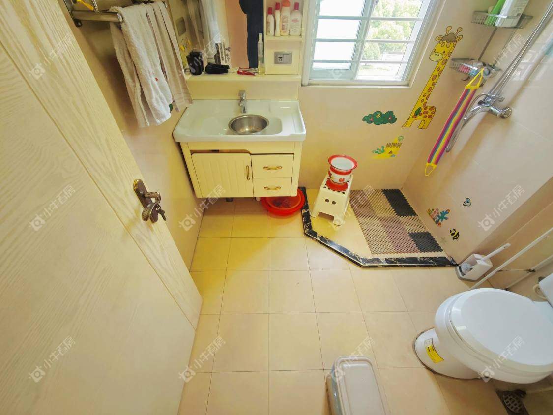 镇江美亚华悦在售二手房源室内图_小牛看房