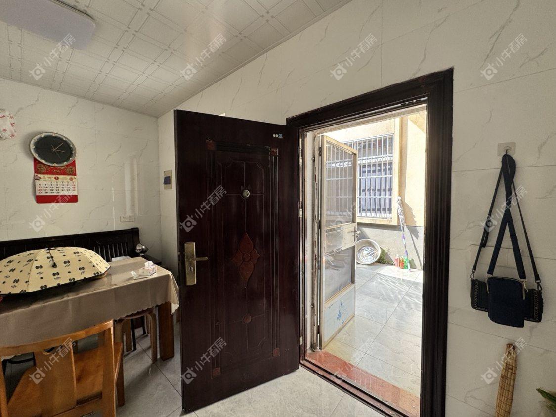 镇江锦湖新村在售二手房源室内图_小牛看房