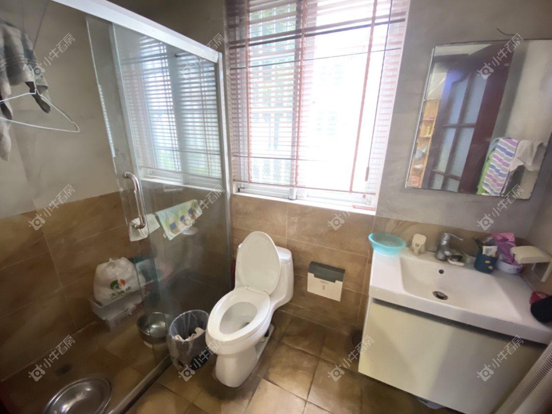 镇江泰豪公寓在售二手房源室内图_小牛看房