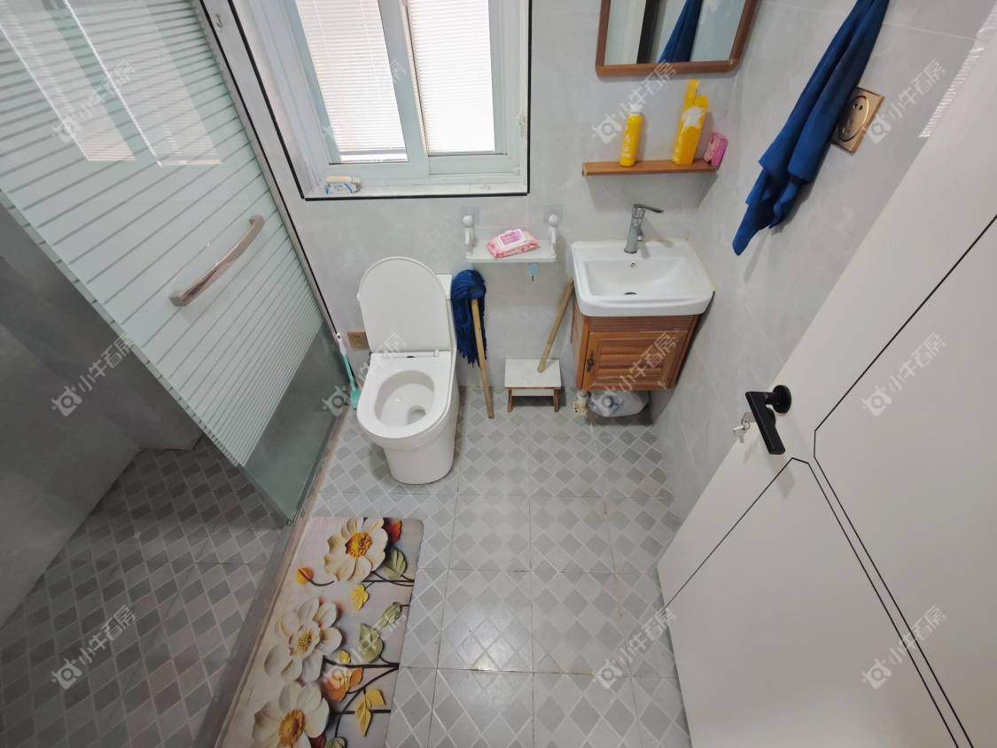 镇江粤港臻园在售二手房源室内图_小牛看房