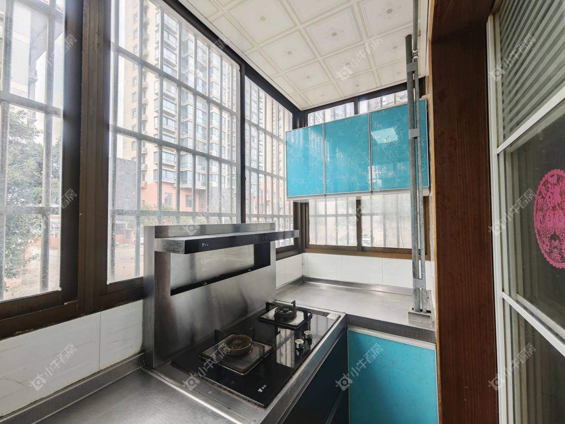 镇江金凤凰在售二手房源室内图_小牛看房