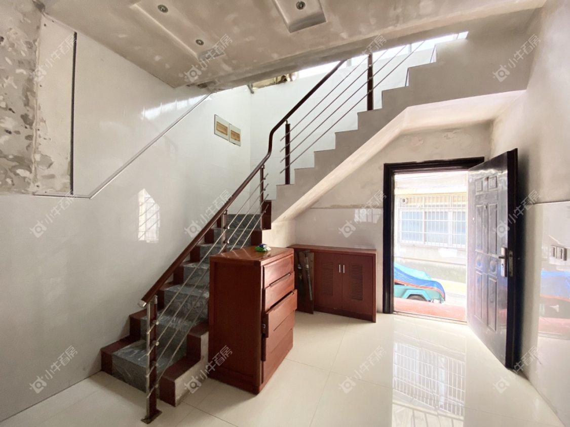 镇江云阳新村在售二手房源室内图_小牛看房