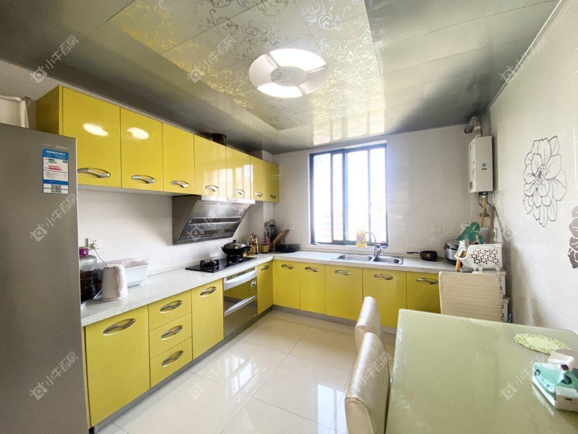 镇江金凤凰在售二手房源室内图_小牛看房