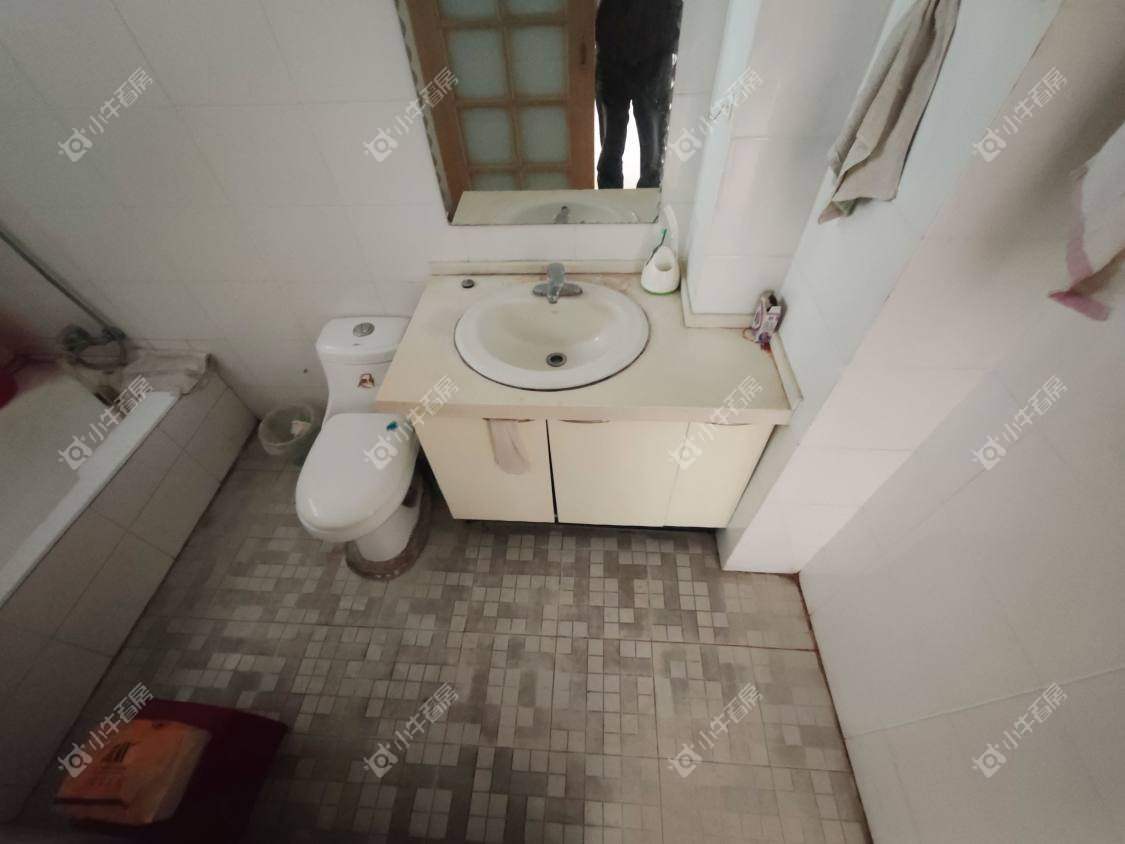 镇江凤翔花园在售二手房源室内图_小牛看房