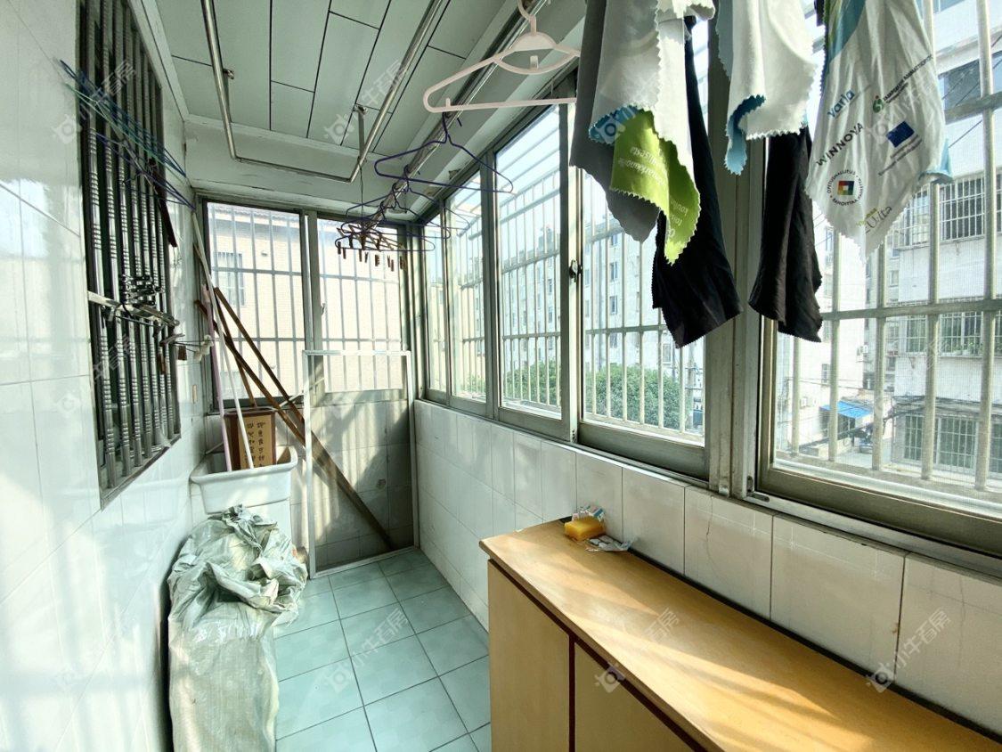 镇江曲园小区在售二手房源室内图_小牛看房