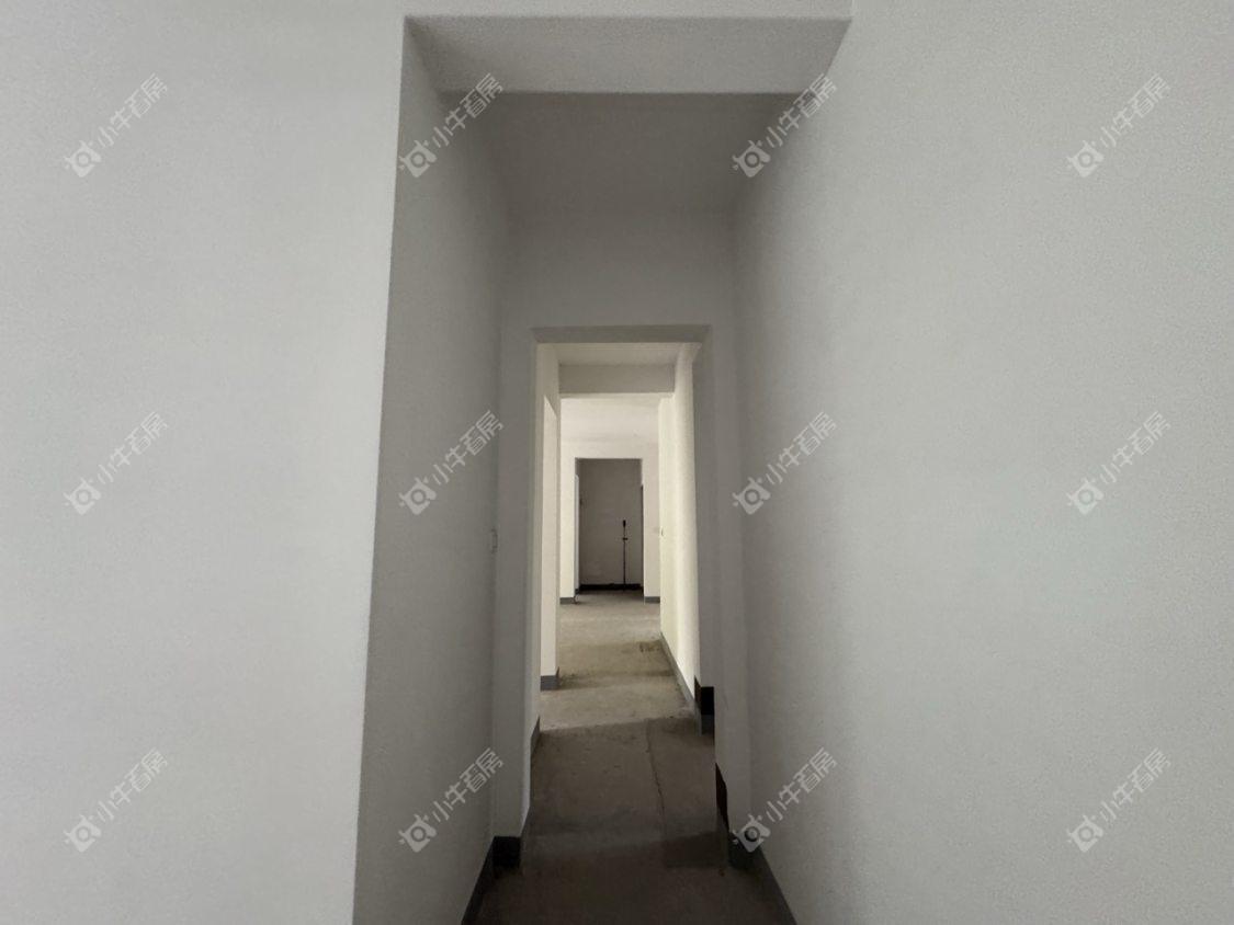 镇江中南君悦府中南一期在售二手房源室内图_小牛看房