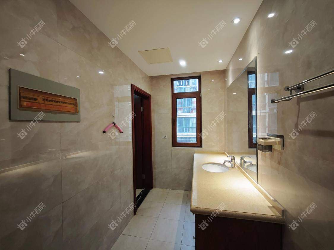 镇江金鼎城市花园别墅区在售二手房源室内图_小牛看房