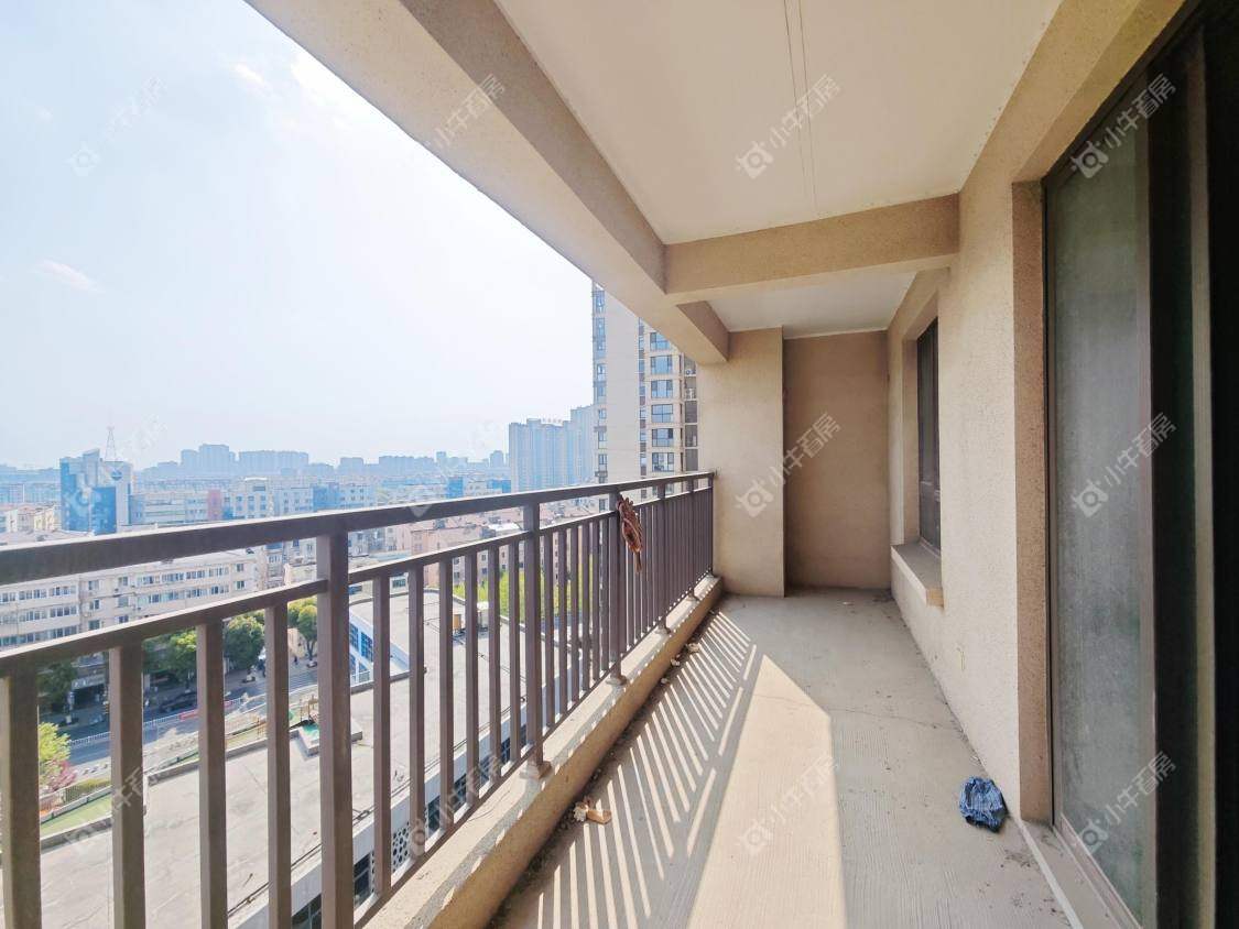 镇江荣城国际（中央公馆）在售二手房源室内图_小牛看房