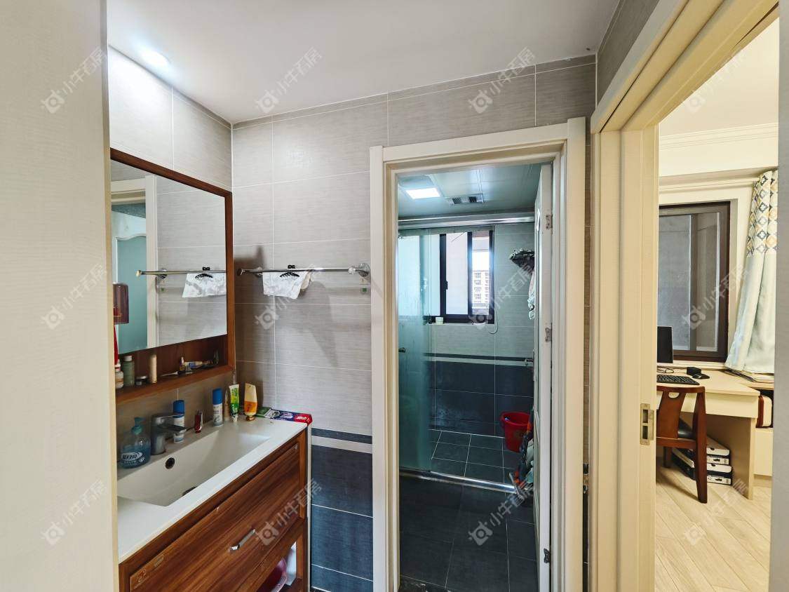 镇江大亚第一城在售二手房源室内图_小牛看房