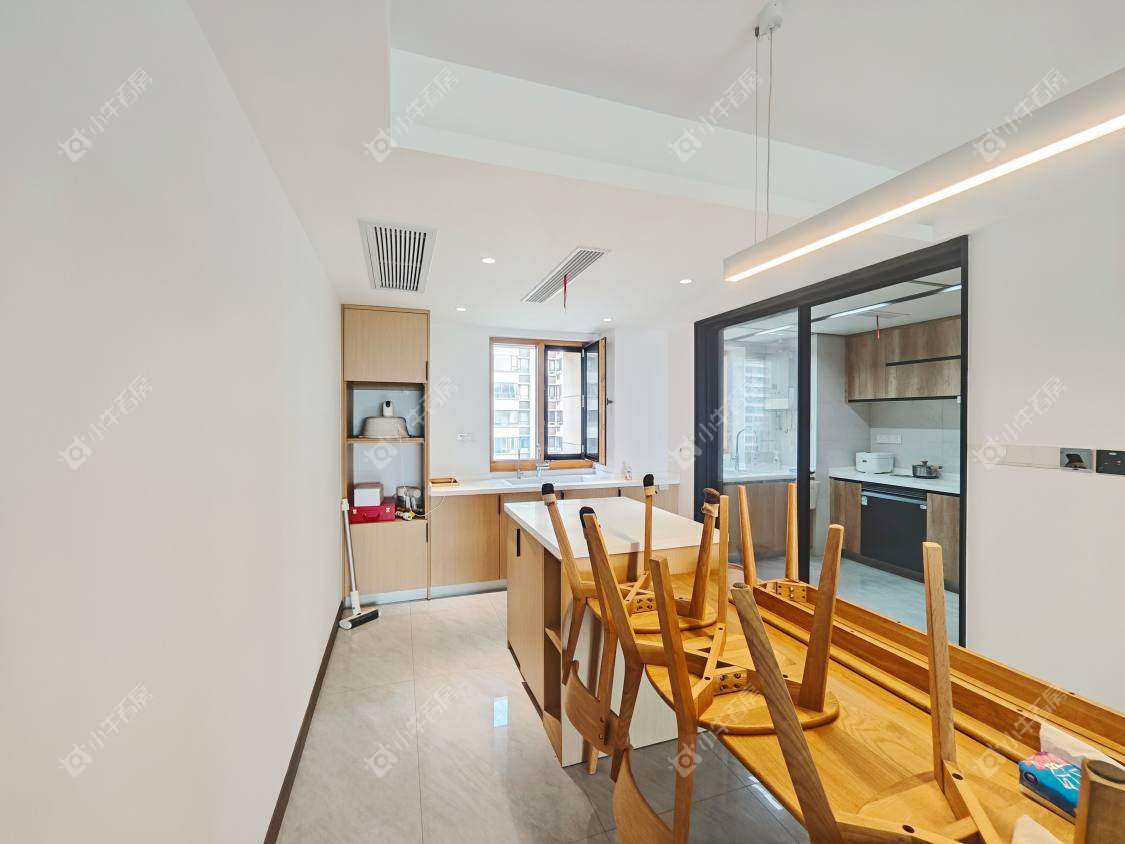 镇江凤凰郡在售二手房源室内图_小牛看房