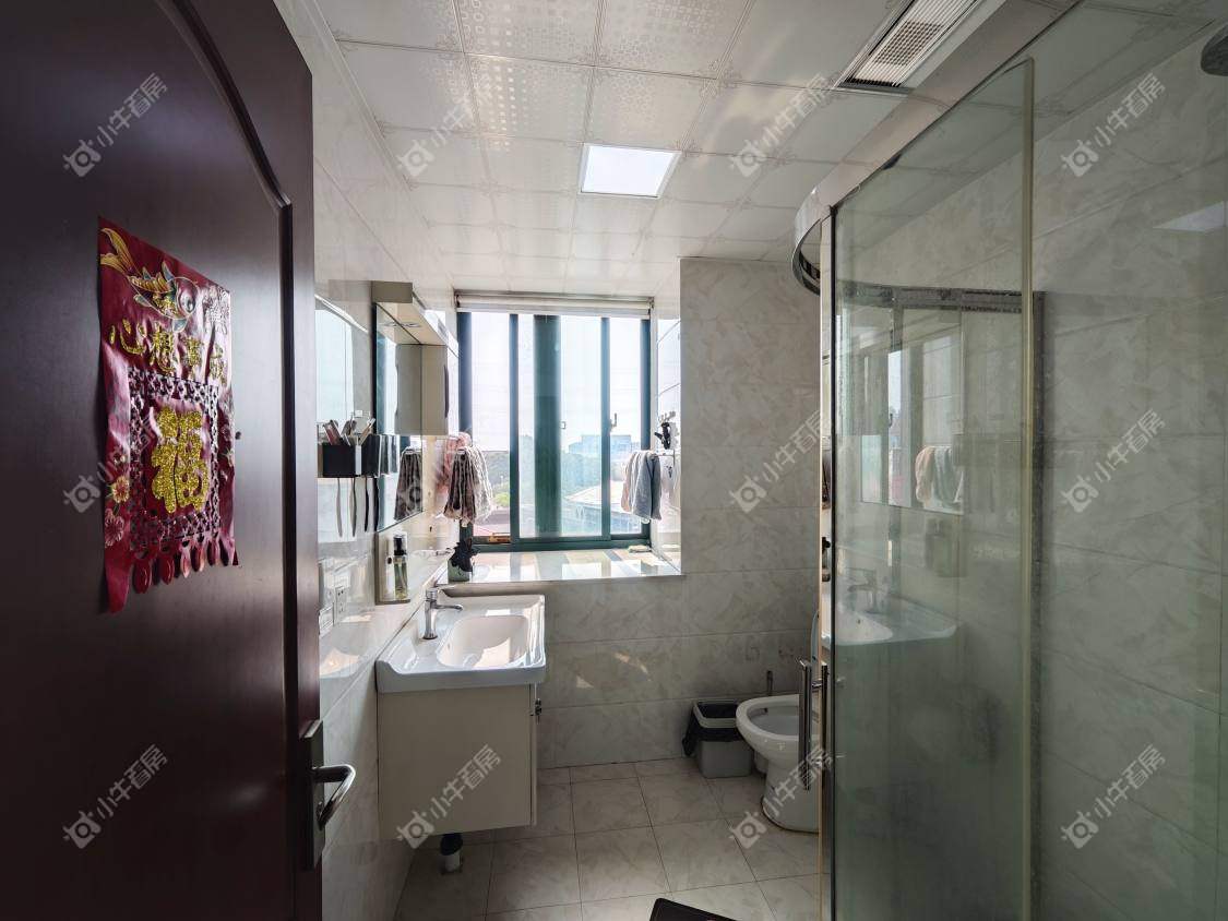 镇江东方盛世在售二手房源室内图_小牛看房