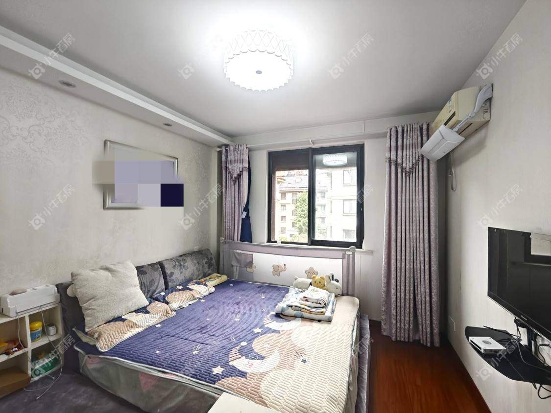 镇江世纪豪都在售二手房源室内图_小牛看房