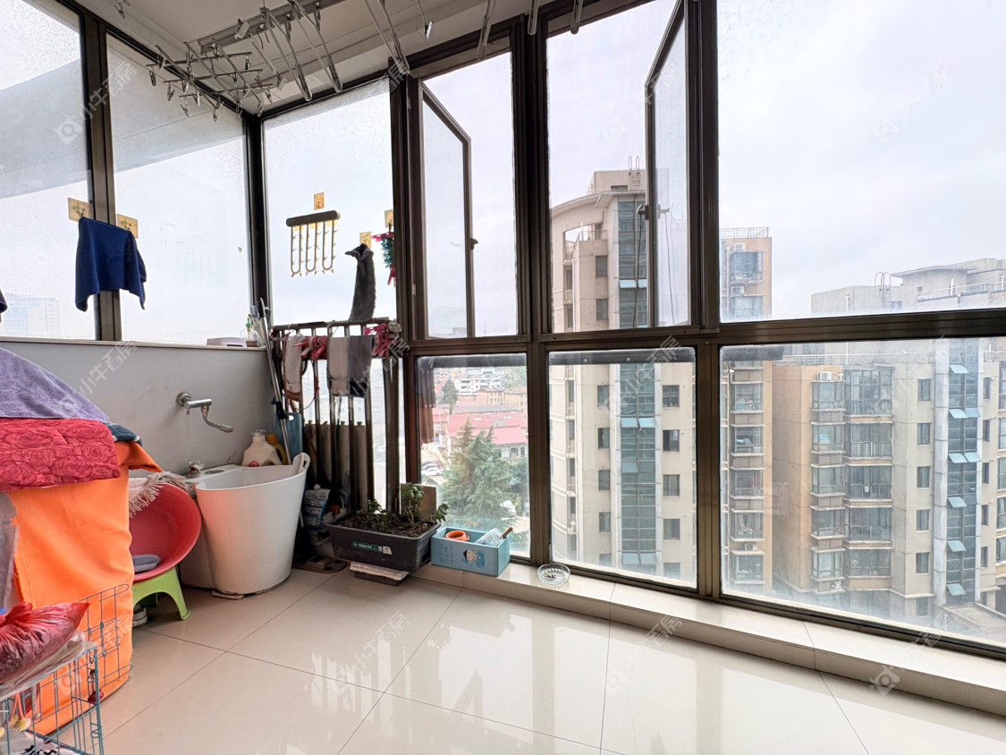 镇江金色家园在售二手房源室内图_小牛看房