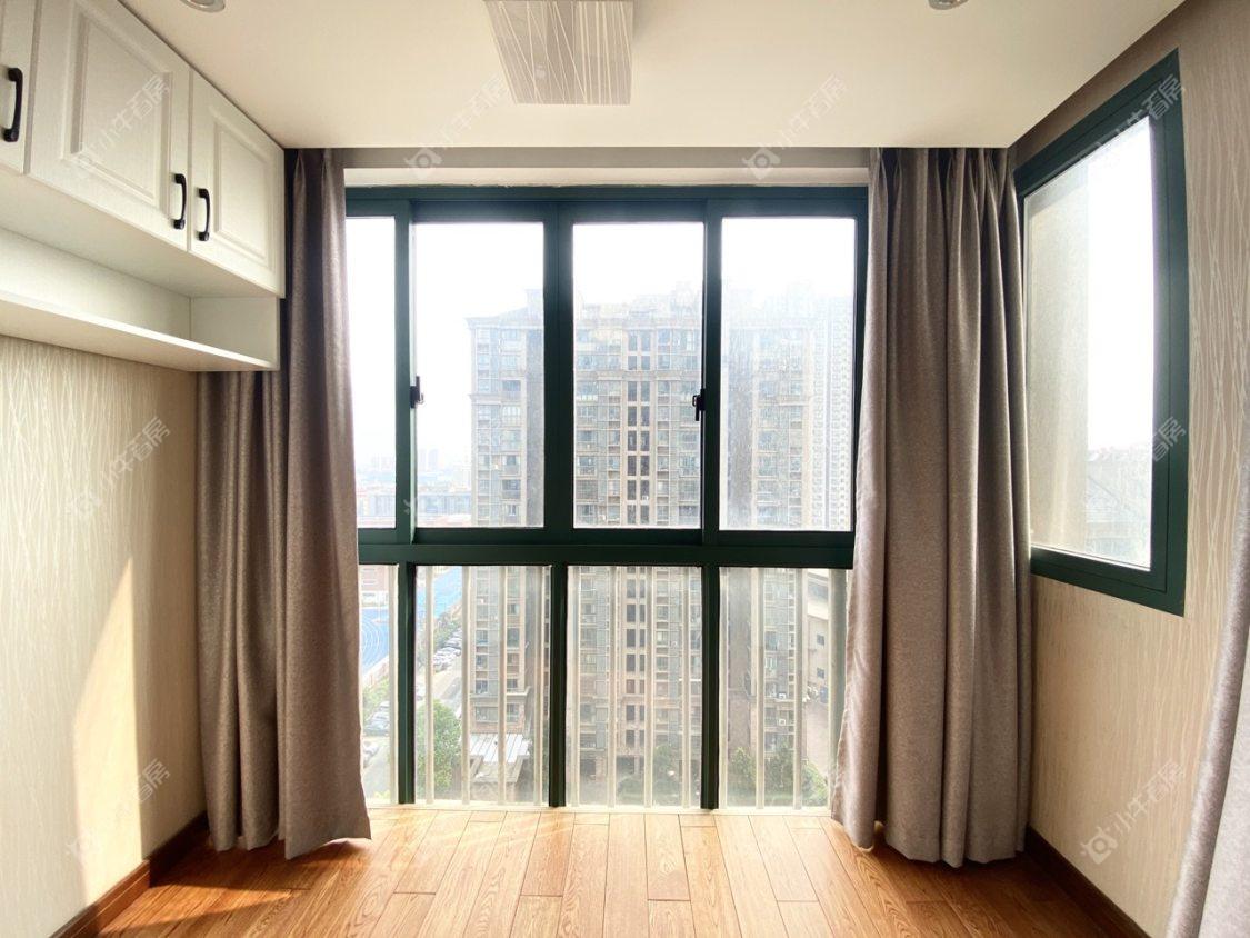 镇江东方盛世在售二手房源室内图_小牛看房